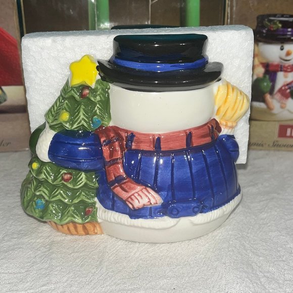 Vintage Ceramic Snowman Napkin Holder, Candle Holders, Salt and Pepper Set - Picture 3 of 16